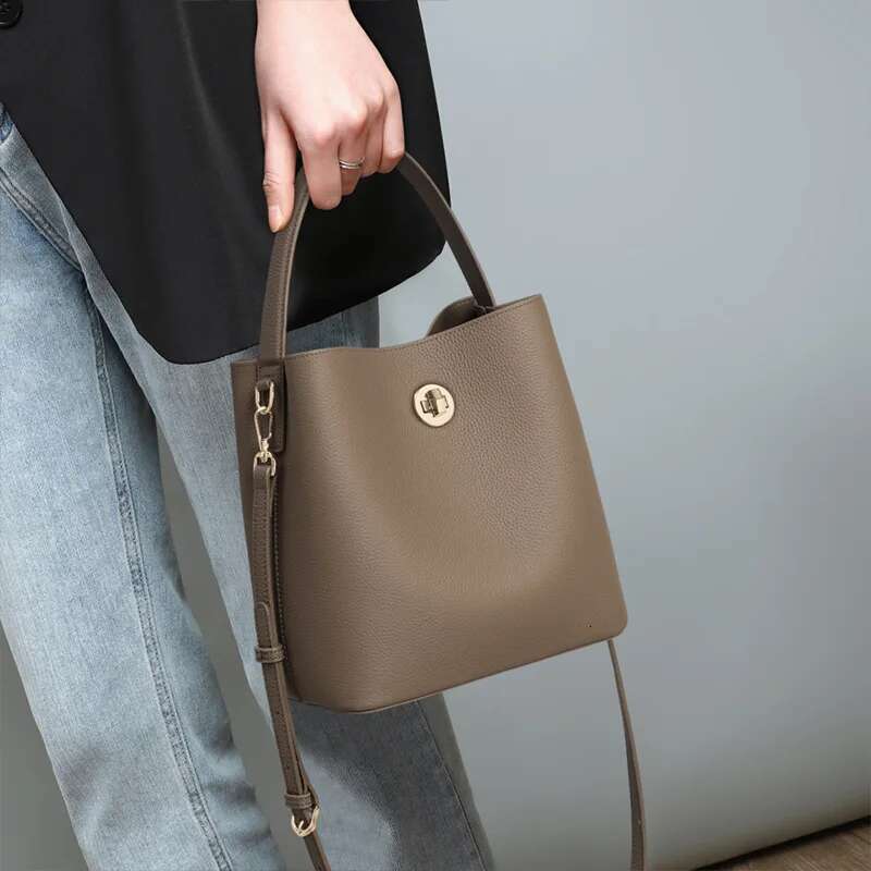 2025 New Ladies Slung Women's Bucket Leather Bags One Shoulder Joker Handbag Commuter Storage Bag