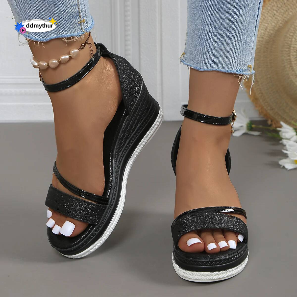 Summer New Super Heel Women Women's Versatile Platform Flatform Shoes with A Straight Strap Sandals High Heels ddmythur