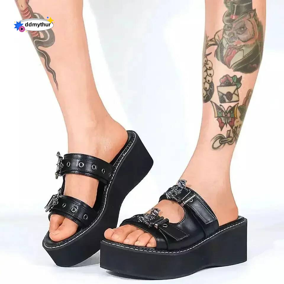 Metal Decoration Designer Summer Sandals Buckles Vampire Cosplay Platform Black Gothic Shoes for Women Slippers ddmythur