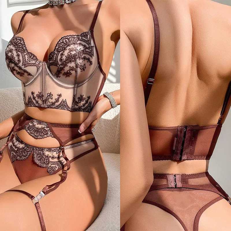 Bar set Embroidered brown camisole tight binding high-end model underwear set sexy underwear lingeries sexy R250520