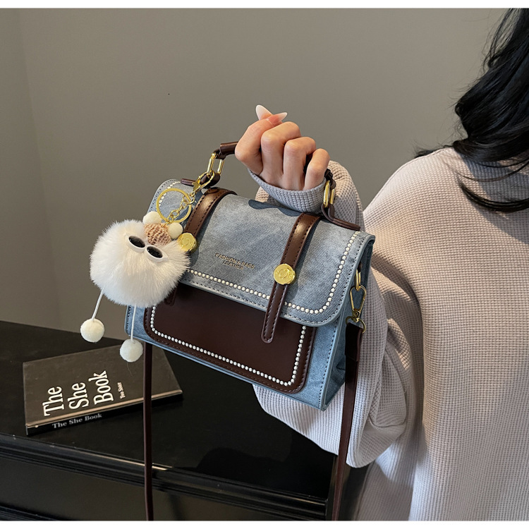 Free Delivery Designer Women's Fashionable Handbag New Fashion Brand French Minimalist Small Square Cross Shoulder Bag Spliced Letter Casual Cros