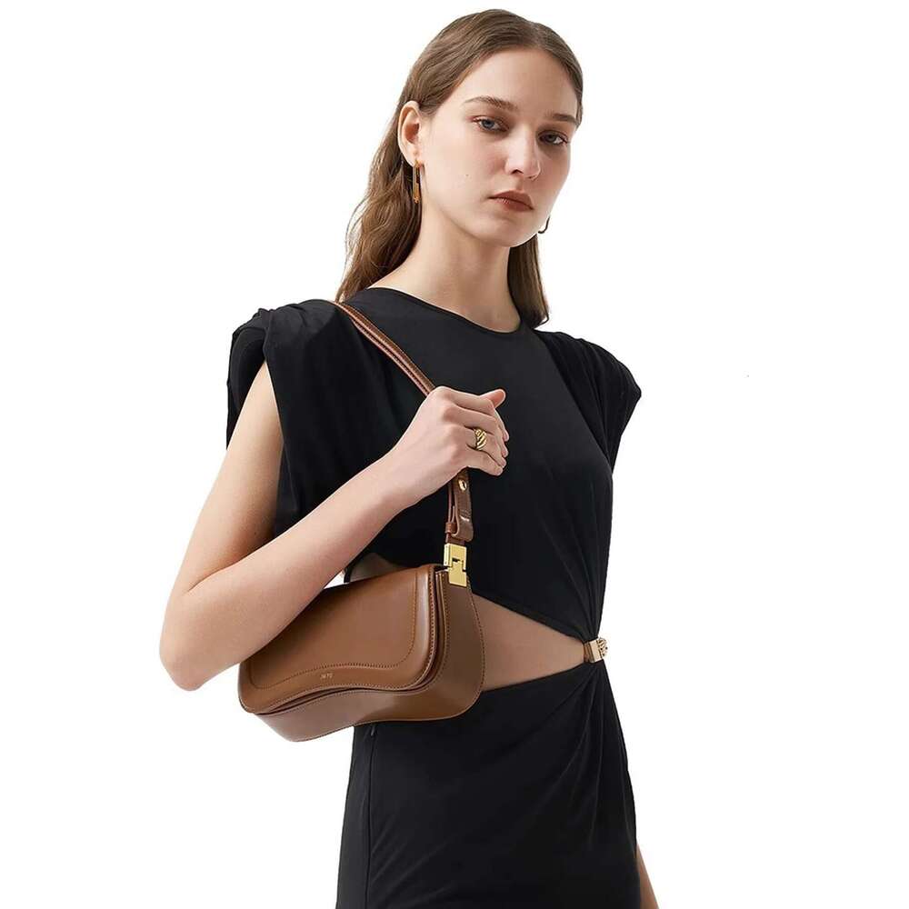 Elegant Fashionable One Shoulder Diagonal Cross Bag For Gift Giving, Casual And Versatile Commuting, Portable Pudding Armpit