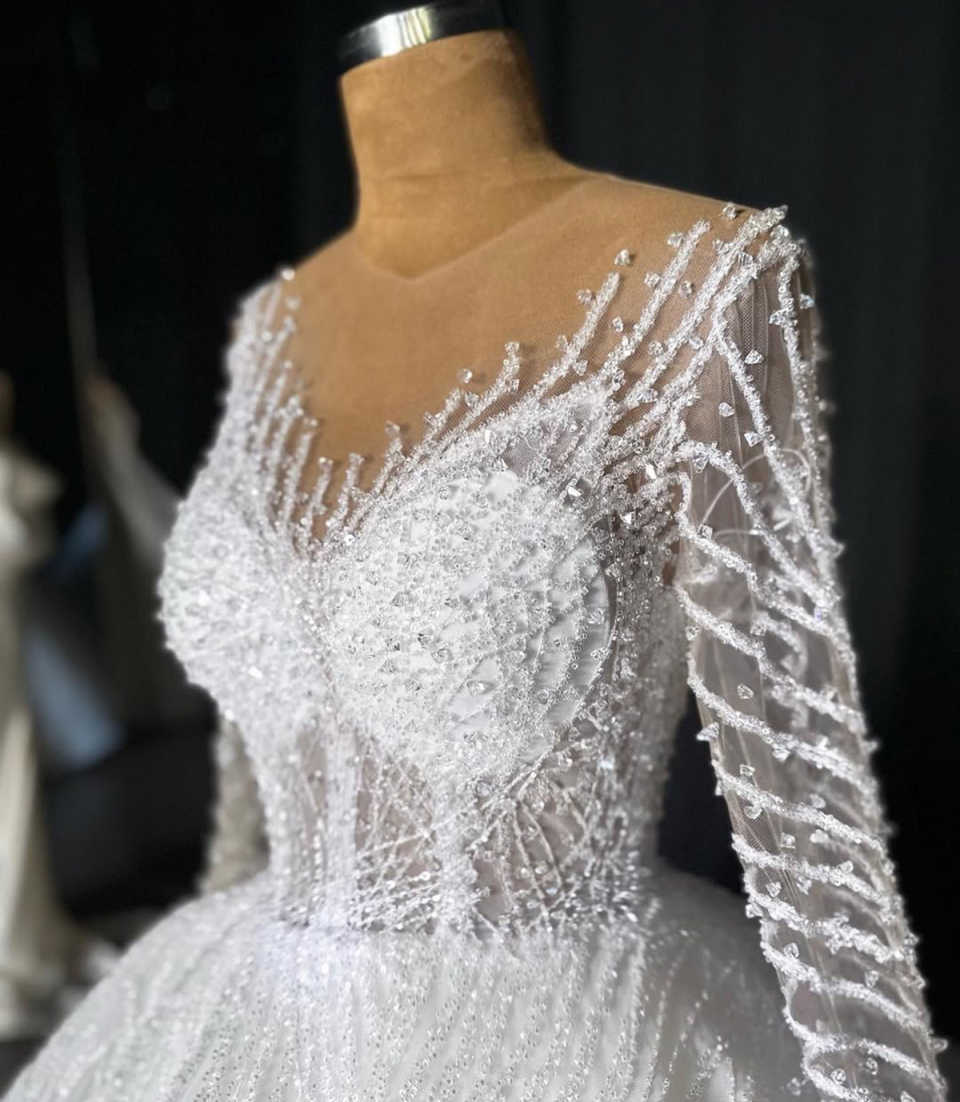Vintage Ball Gown Wedding Dresses With Sparkling Sequins Lace Pearls Crystals Arabic Dubai Bridal Gowns Vestidos De Novia Customized