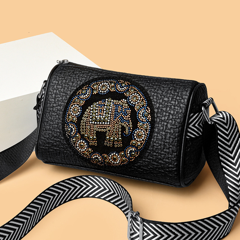 Top Quality Brand High-quality New Model Free Delivery Design Bag Women's 2025 New Multi-functional Commuting High-end Large Capacity Elephant Cr