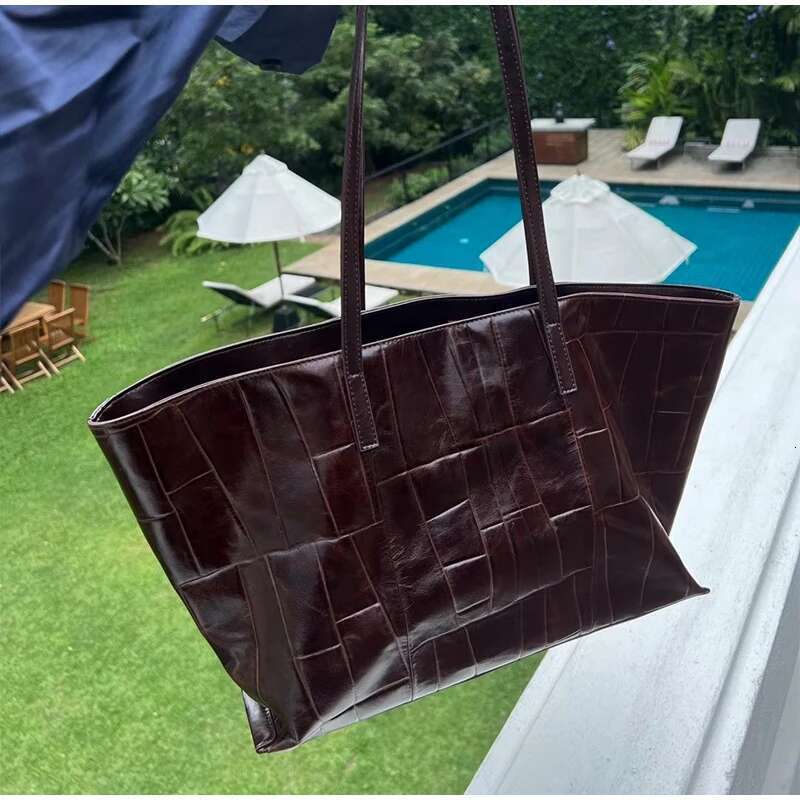 Crocodile Pattern Leather Large Capacity Tote Versatile Shoulder Underarm For Women Hobo Travel Shopping Storage Bag