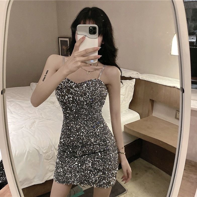 Sequined suspender skirt for women, new spring and summer temperament base, hot girl hip-wrapped sexy slim dress
