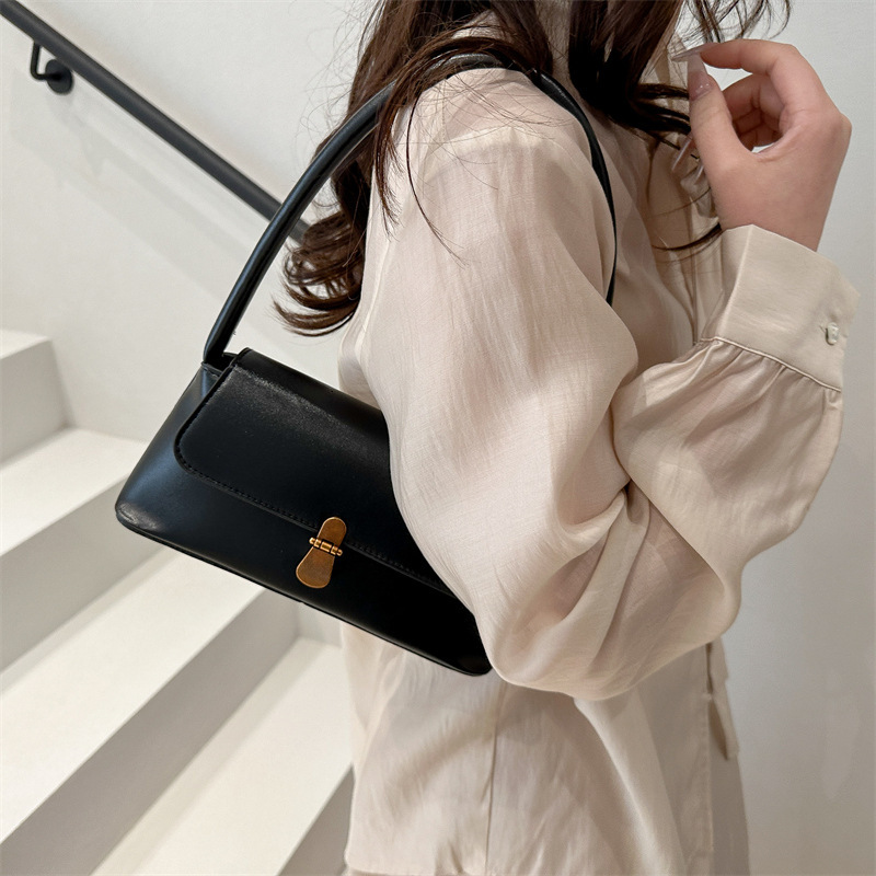 Niche Western style Underarm 2025 New Fashionable PU Handheld Versatile Ins Shoulder Women's Bag