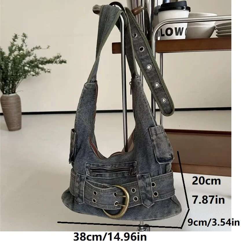 Vintage denim Y2k women shoulder bags Large Capacity punk wide strap rivet lady handbags retro Underarm Bags Female purses