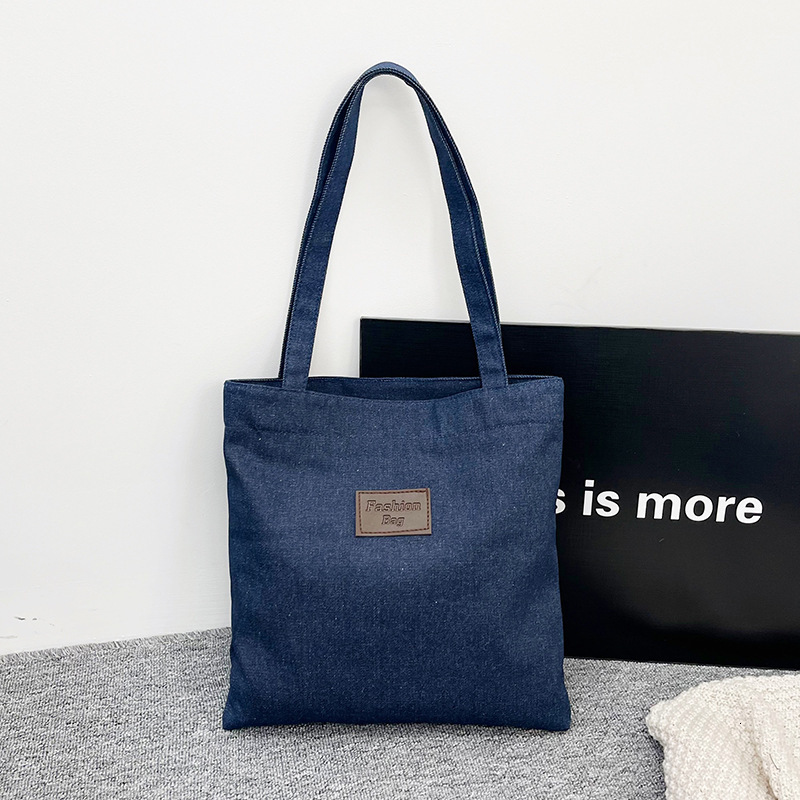 Free Delivery Designer Bag 2025 New Denim Shoulder Large Capacity Shopping Leisure Artistic Student Backpack Commuting Simple Luxury Bag