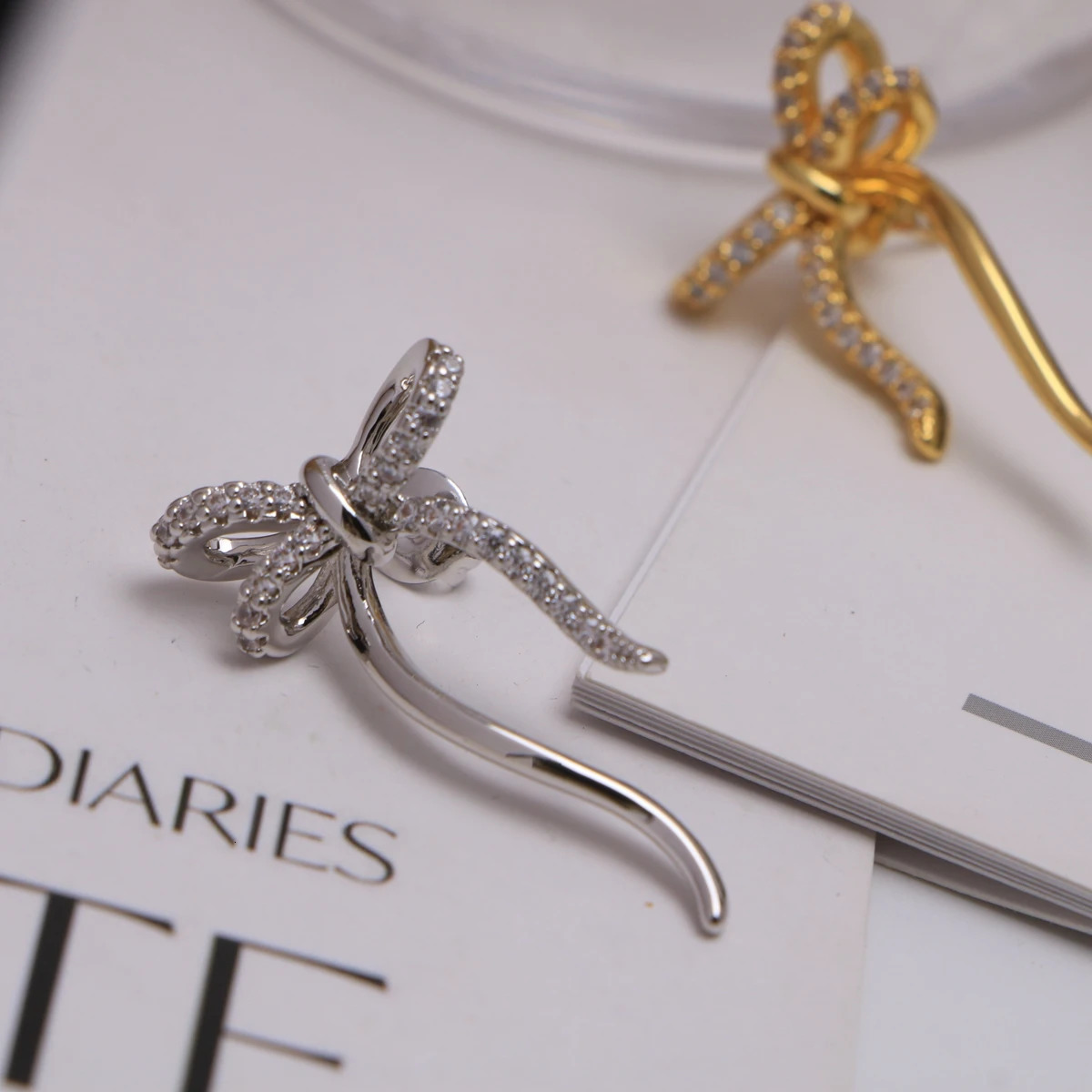 5 Pairs Fashion Gold /Silver Color Ribbon Bow Drop Earrings for Women Girls Korean Style Bow Ear Studs Earrings Wedding Jewelry 250517
