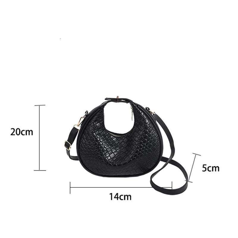 Women's Premium Shoulder New Fashion Niche Design Messenger Simple Style Female Woven Hobo Bag