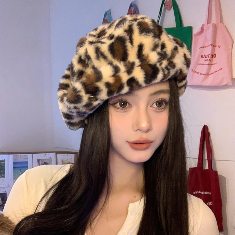 American Fashion Leopard Print Plush Berets Cap for Women Autumn Winter Travel Warm Personality Versatile Oversized Painter Hat 250520