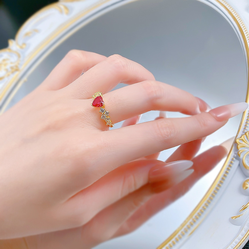S925 Sterling Silver Gold-Plated Heart-Shaped Ruby Ring with Zirconia for Women, Elegant and Trendy Everyday Jewelry.