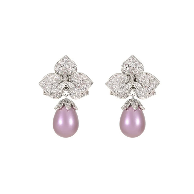 European and American Heavy Industry Fashion Zircon Micro Inlaid Petal Droplet Shaped Pearl Earrings 250517