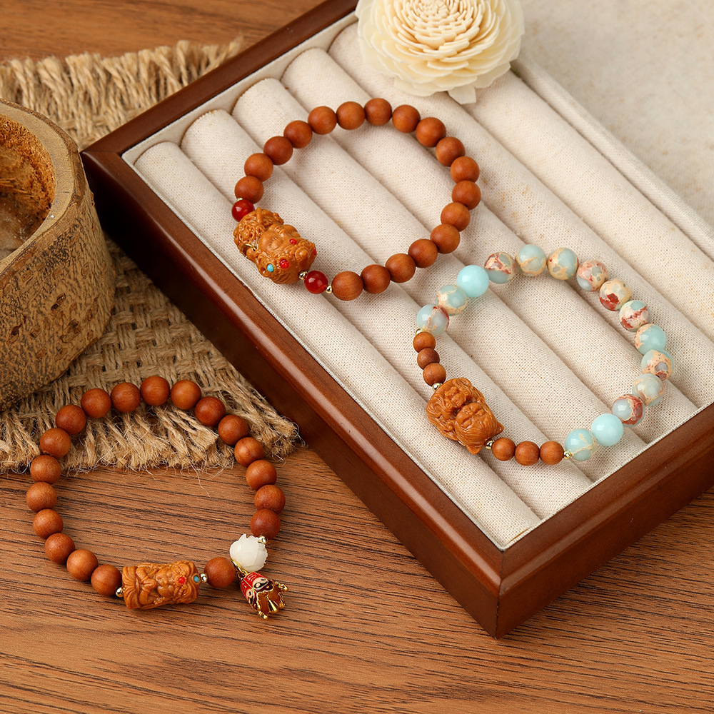 New natural sandalwood Chinese style cultural toys, prayer beads, bracelets, scenic spots, temple souvenirs