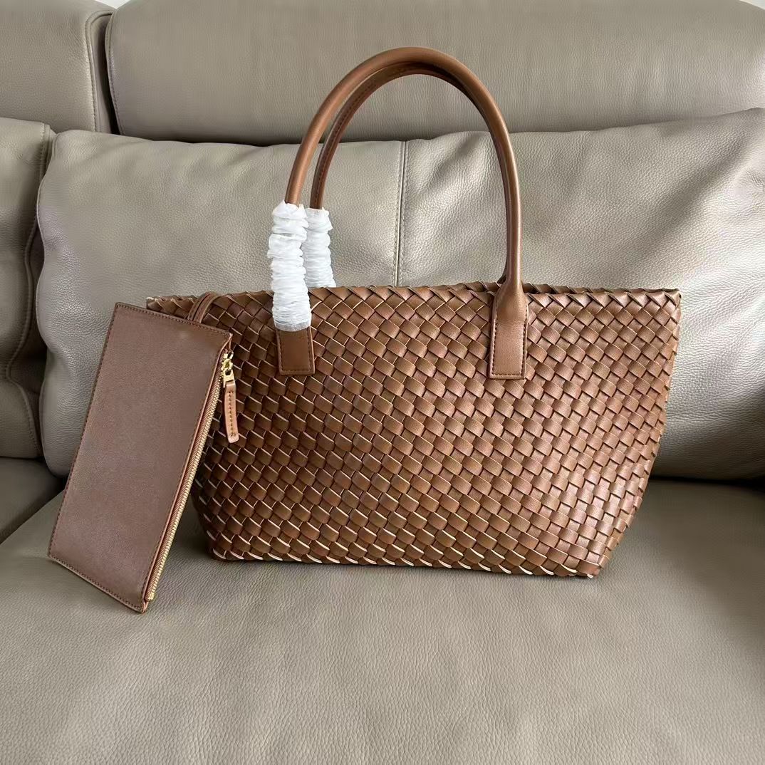 2025 New Woven Tote Bag, Large Capacity Tote Bag, Leather Shoulder Bag, Women's Bag, Fashion Mummy Shopping Bag, Commuter Bag