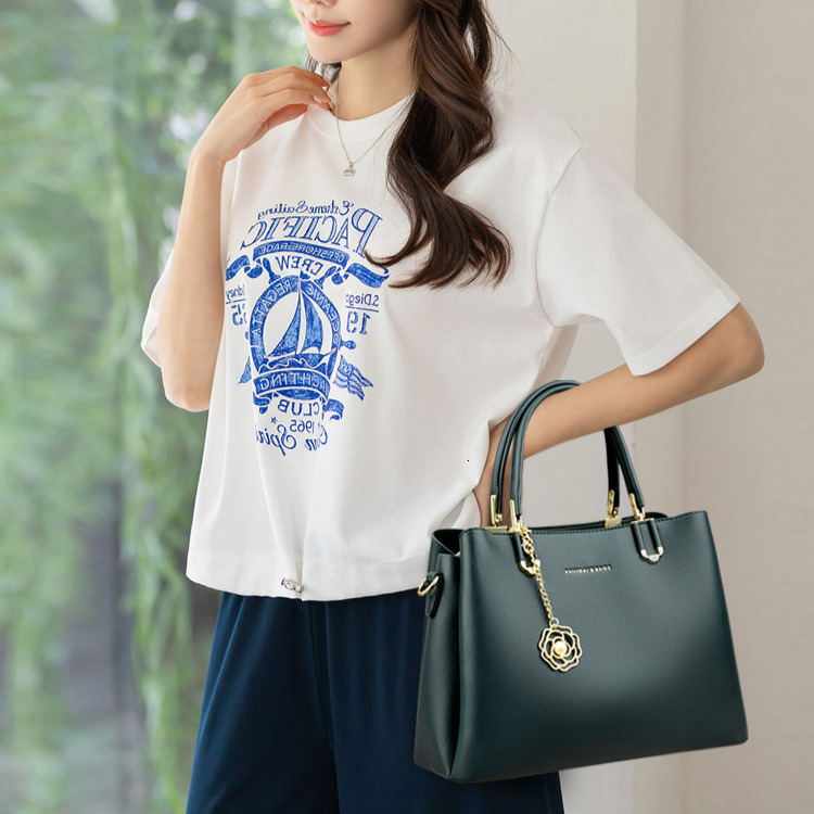 Free Shipping Designer Bag New Fashionable Women's High-quality Commuting Handbag Large Capacity Multi Compartment Tote Bag Urban Minimalist Luxu