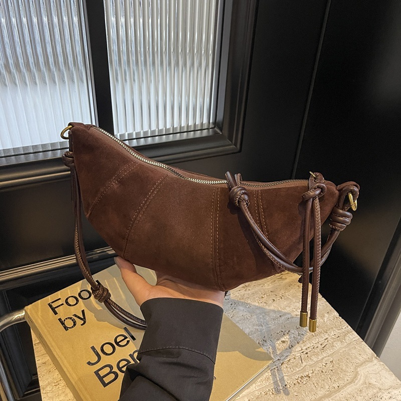 Free Delivery Designer Bag 2025 New Korean Niche Croissant For Women Cute Casual Simple And Crossbody Dumpling Daily Commuting Phone Luxury 8520