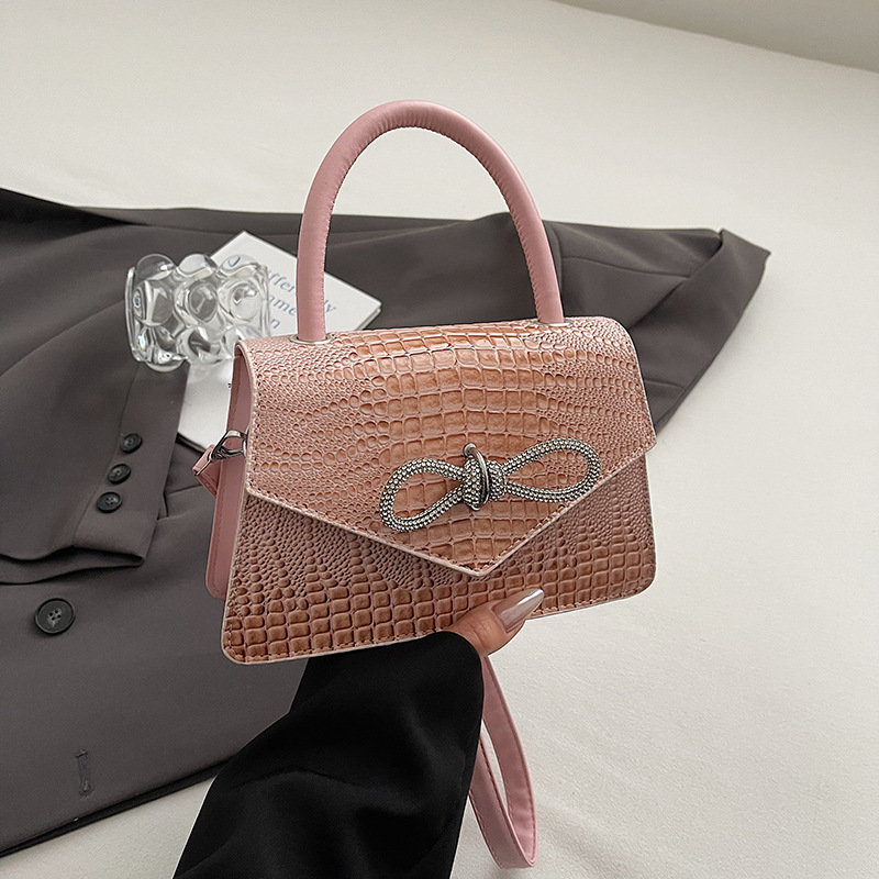 Free Delivery Designer Bag Super Popular Hand For Women In Spring 2025 Fashionable New Style With Crocodile Pattern Portable Small Square Versatile Un