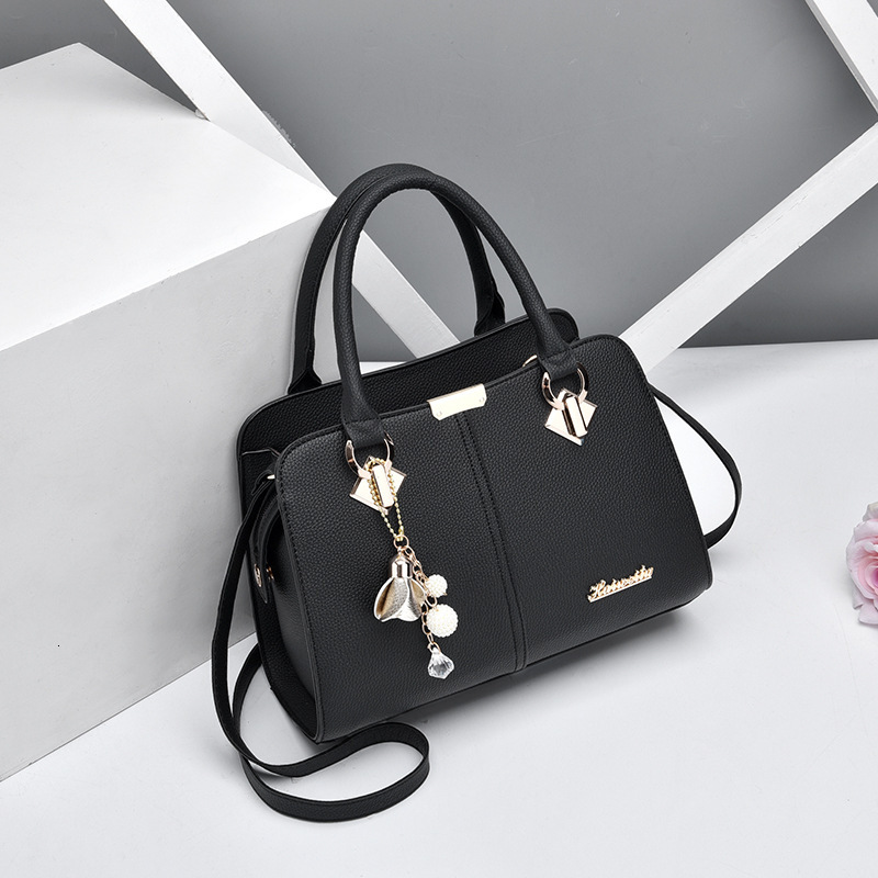 Middle aged 2025 autumn new fashion women's handbag trend single shoulder crossbody bag