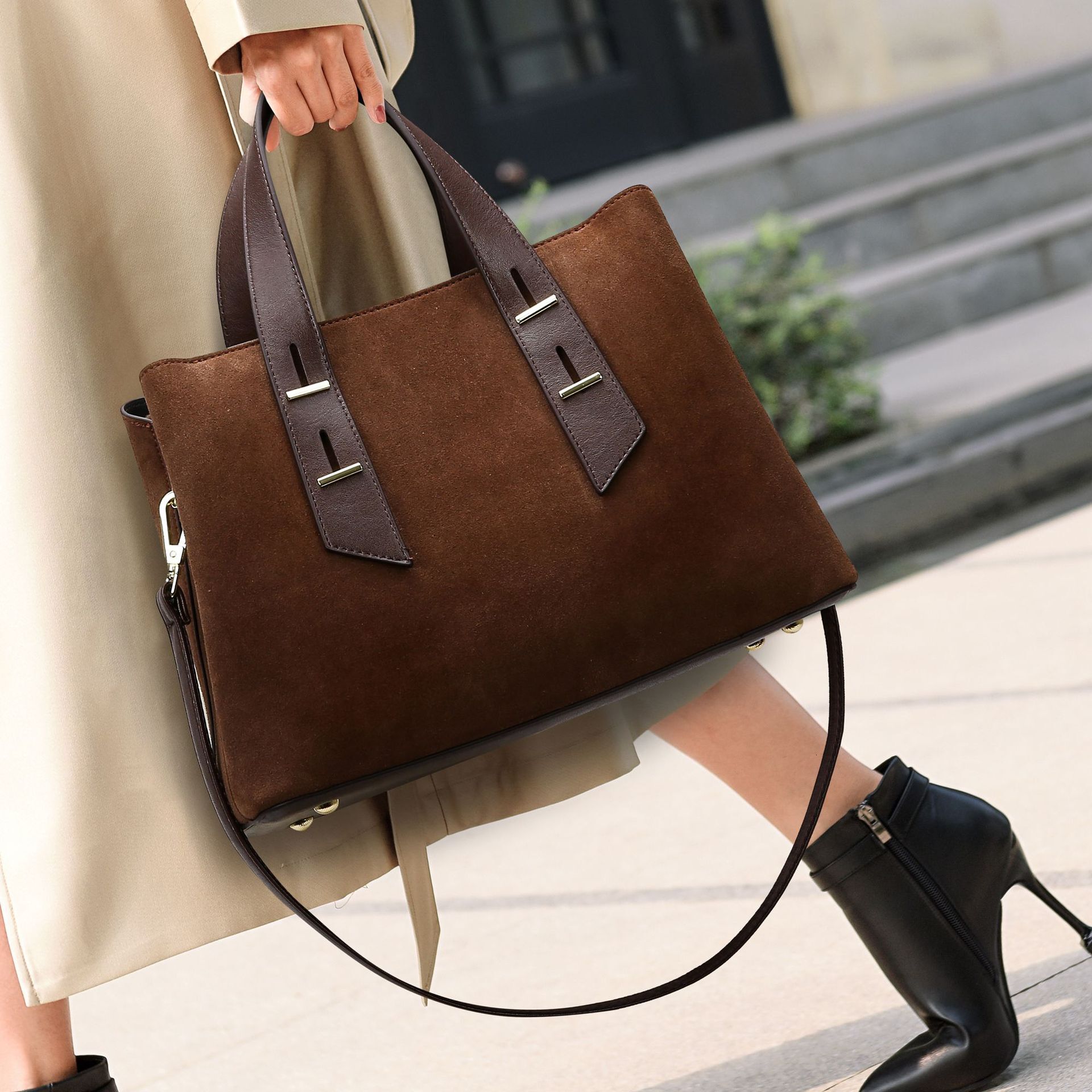 Free Shipping Designer Bag Women's Handbag New Fashionable Frosted Soft Leather Workplace Commuting Bag Large Capacity Versatile Shopping Shoulde