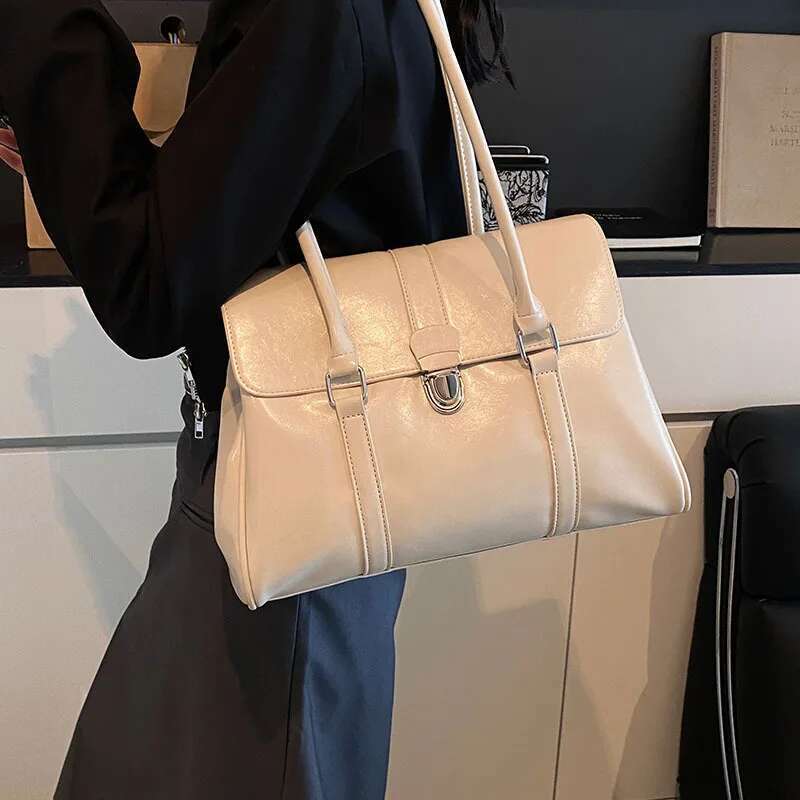 Tote Winter New Retro Fashion Large Capacity Shoulder Senior Sense Women's Bag