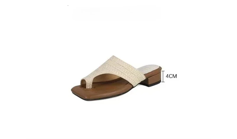 Coarse heeled flip flops for womens outdoor wear 2025 summer beach square toe low heeled beach dress with sandals 250519
