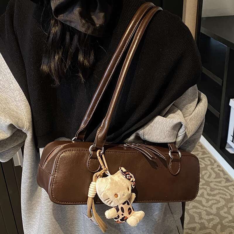 High end armpit women's 2025 new niche single shoulder French stick large capacity commuting bag