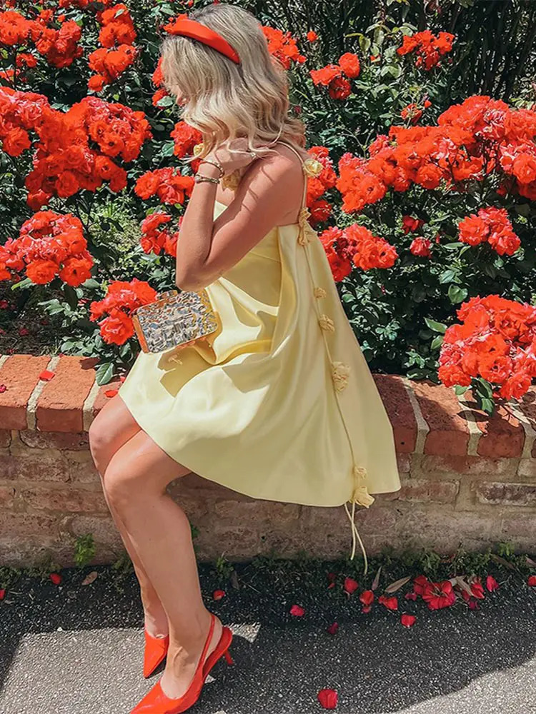 Elegant Yellow 3D Flowers Spaghetti Strap Mini Dress Women Backless ALine Party Dresses Spring Summer Beach Vestidos 250520