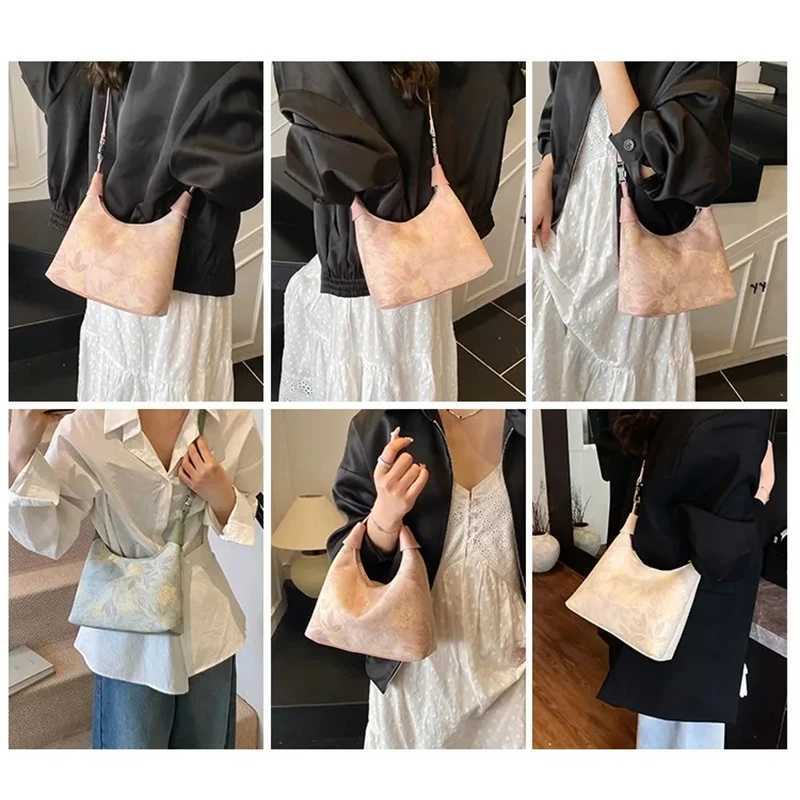 Flower Embroidered Chinese Style Dumpling Crescent Crossbody Shoulder BagChic Compact Sling BagWomen Purse Zipper Handbag M250520