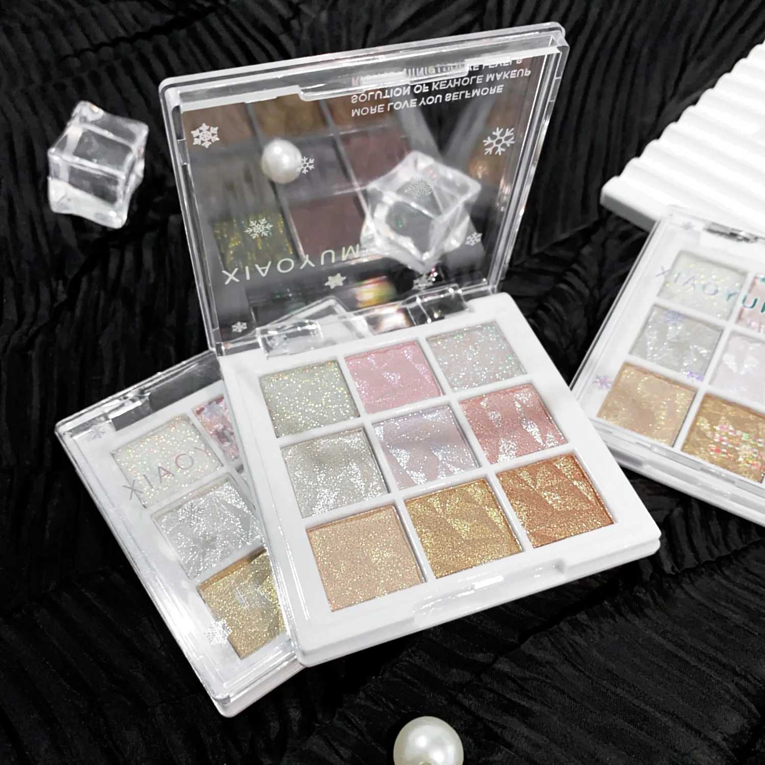 Christmas Snowflake Nine-color Eyeshadow Palette Shimmer Crystal Highlight Eyelid Ice and Snow Diamond Eyeshadow. W250520
