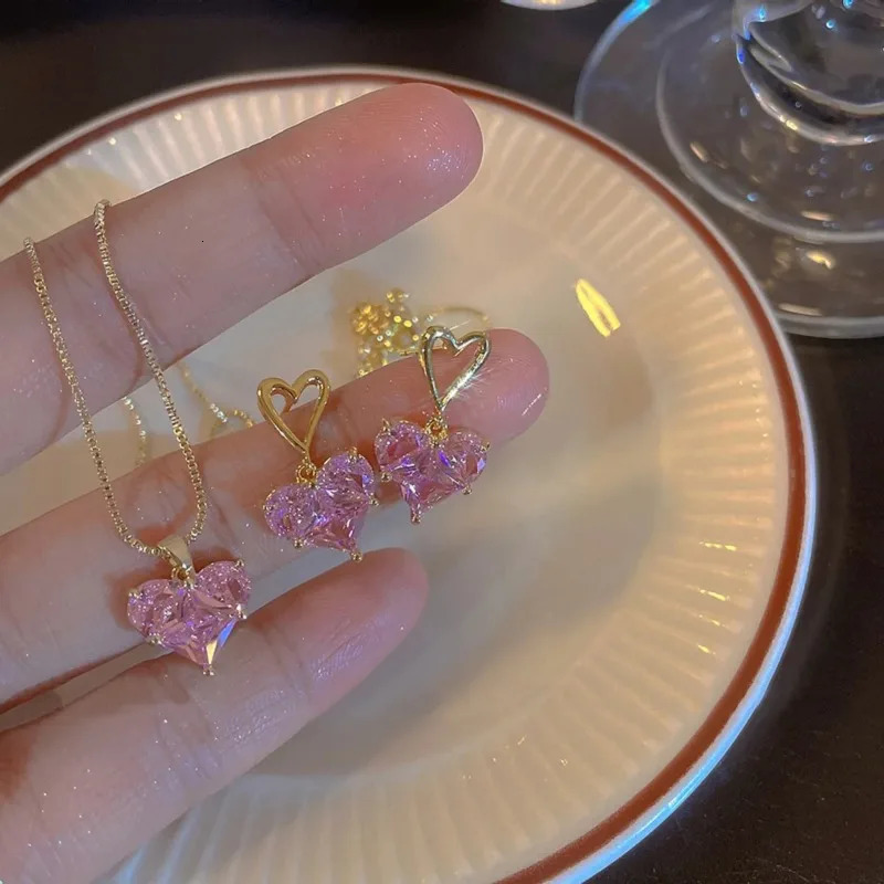 3 fashionable heart-shaped zircon pink crystal pendant earrings necklace set 250520