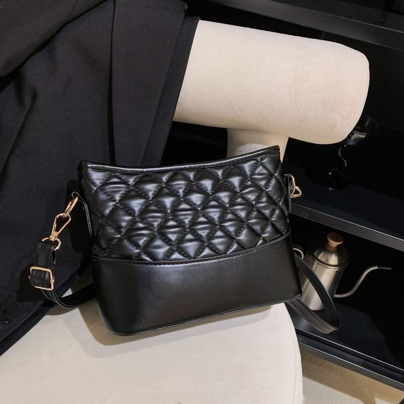 Free Delivery Designer Bag Color Blocked Diamond Grid Chain For Women 2025 New Trend Winter Wandering Casual Western Style Large Capacity Small Square
