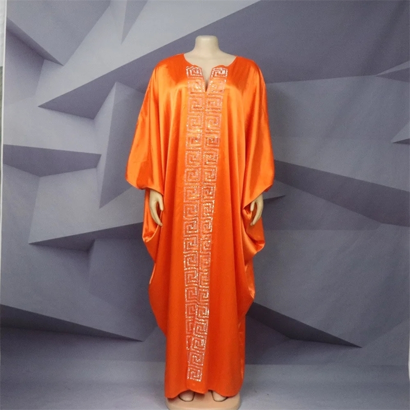 Customized Boubou Robe Africain Womens High Quality Dashiki White Diamond Long Bat Sleeve ONeck Maxi Dress 250420