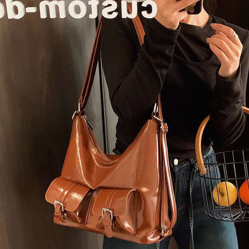 High quality and stylish tote bag for women, 2025 new niche commuter crossbody bag, small backpack
