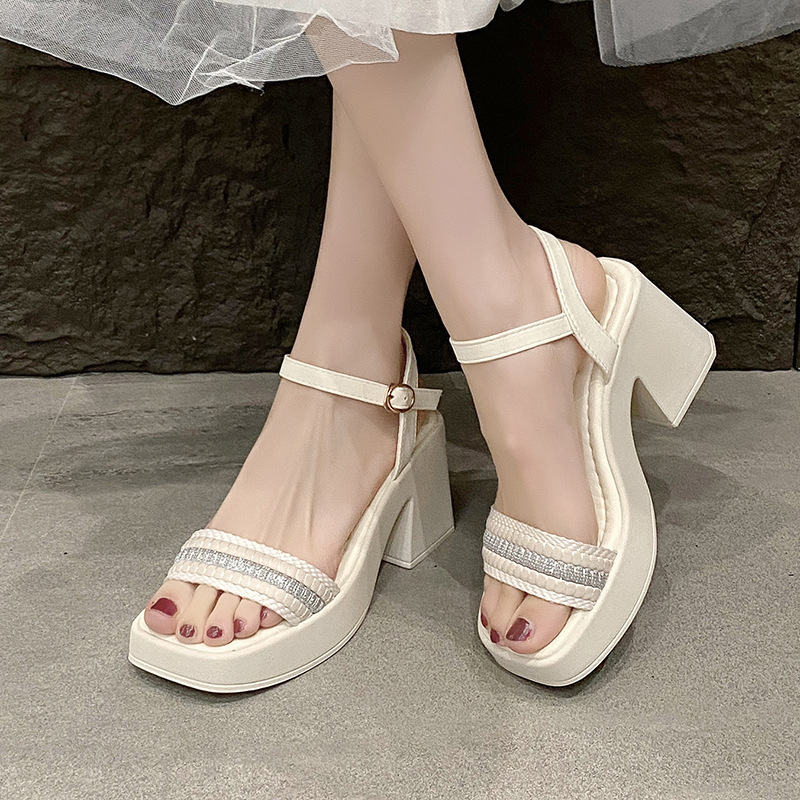 Free shipping Designer Women's Summer 2025 new plus-size foreign trade fashion thick-heeled sandals with a one-strap and elegant ring-strap Roman