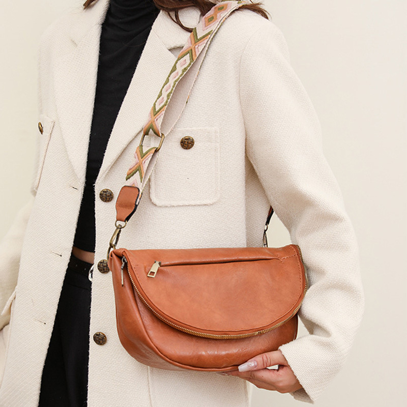 Spring and Summer New Single Shoulder Slant Body Women's Casual Simple Commuter Bag Cycling Chest Bag Retro Texture Designer Commuter Single Shou
