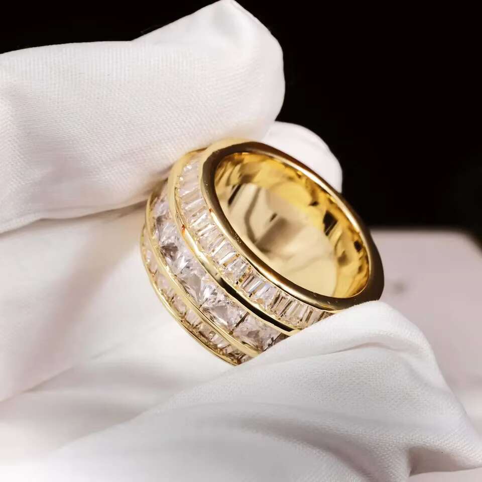 Flawless Jewelry Hip Hop Rings VVS D Color Moissanite Stone Custom Silver Iced Out Ring for Gold Color Luxury Men Ring