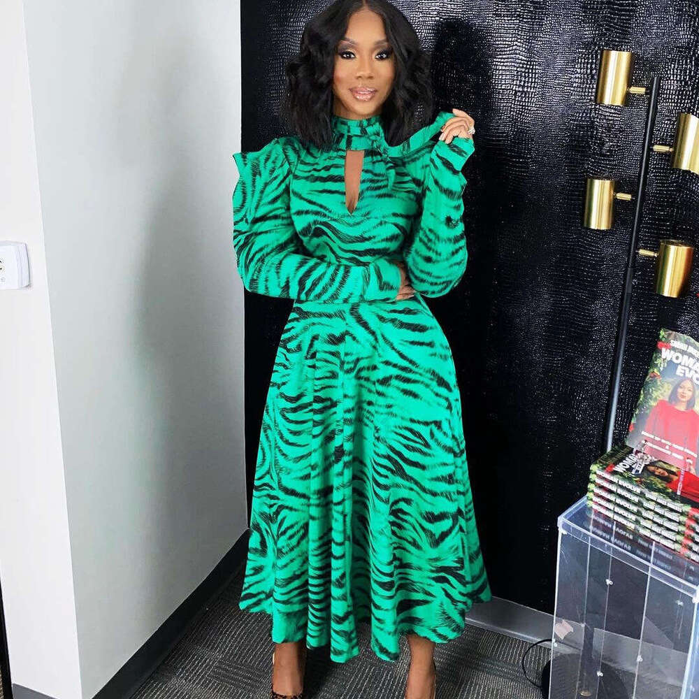 Women's Wear Women's Autumn And Winter Temperament Commuting Long Sleeved High Waist Hem Printed Large Size Dress