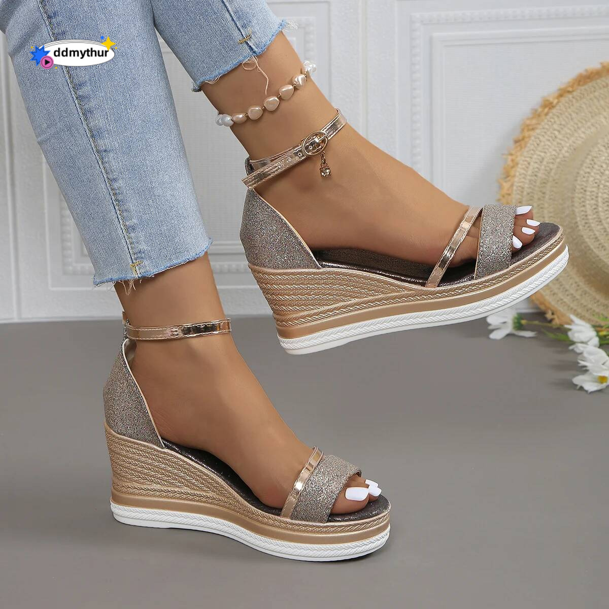 Summer New Super Heel Women Women's Versatile Platform Flatform Shoes with A Straight Strap Sandals High Heels ddmythur