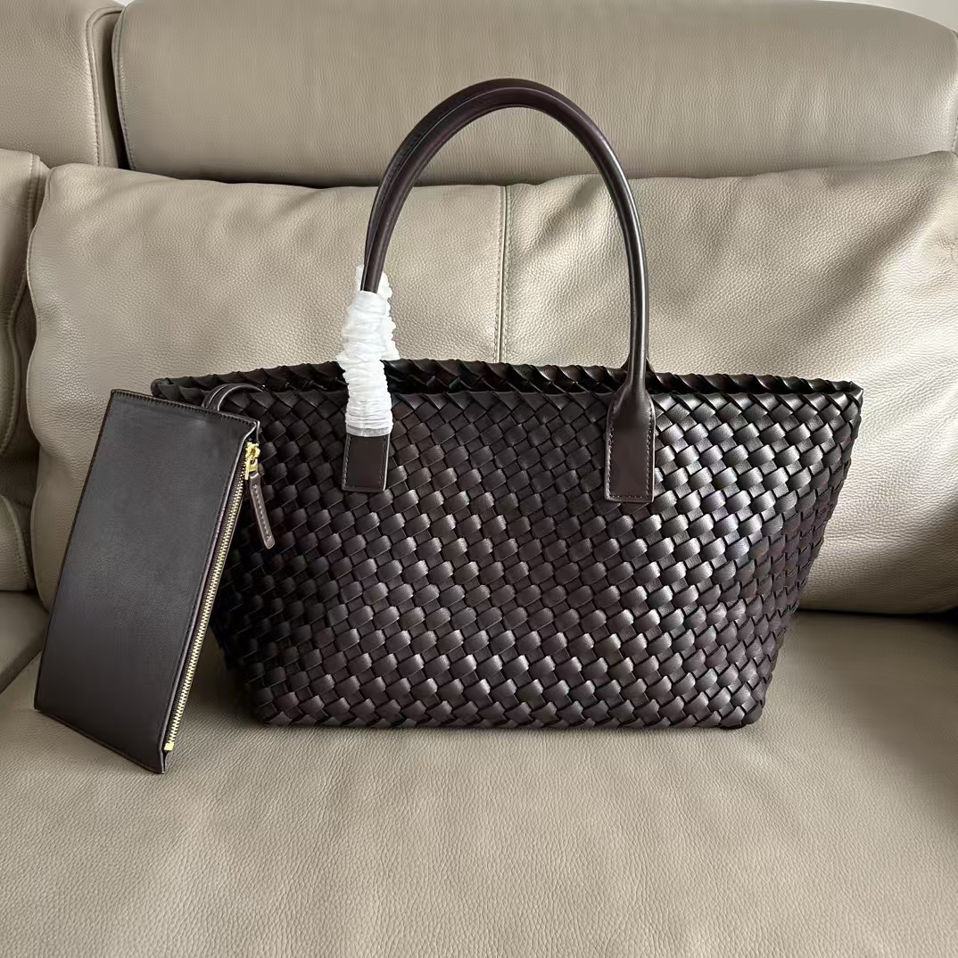 2025 New Woven Tote Bag, Large Capacity Tote Bag, Leather Shoulder Bag, Women's Bag, Fashion Mummy Shopping Bag, Commuter Bag