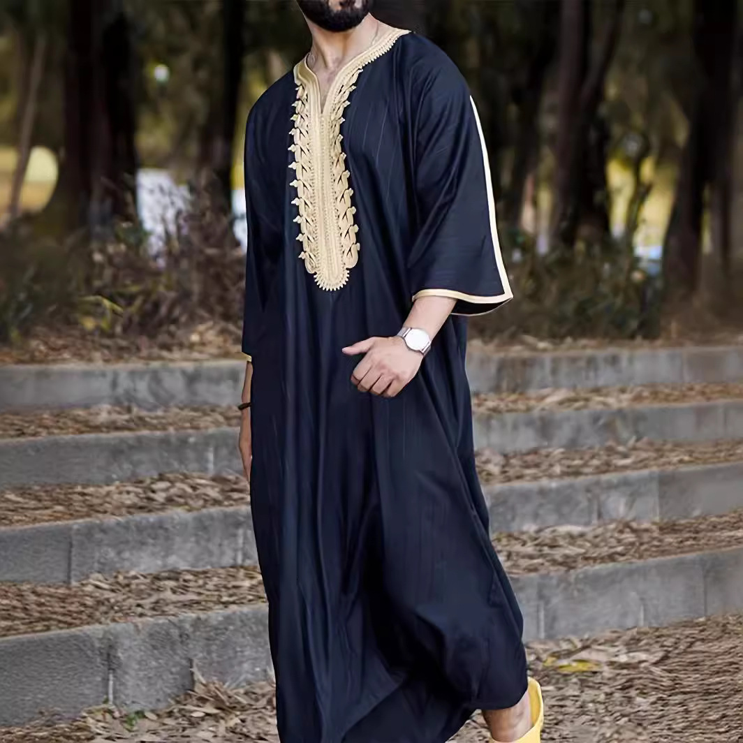 Designer clothing Summer 2025 Arab robe loose V-neck short sleeved embroidered Muslim men's clothing 2025 new model