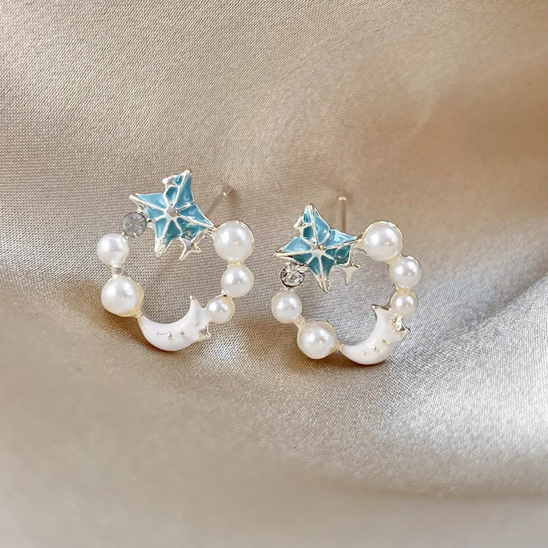 Temperament Dreamy Galaxy Moon Earstuds Season Niche Sweet Cool Wind Ear Accessories 250517