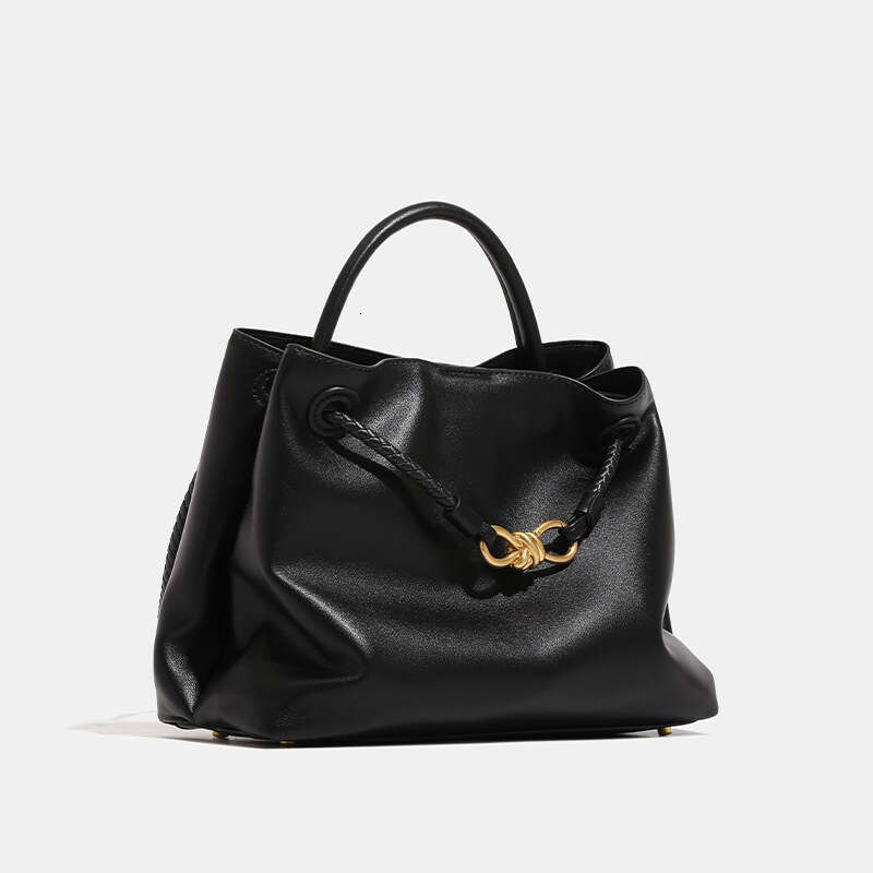 Women's Bags Designer Celebrity Style Large Capacity Commuting Tote Fashionable And Versatile Hand-Held Women's Bag, Black Woven Single Shou