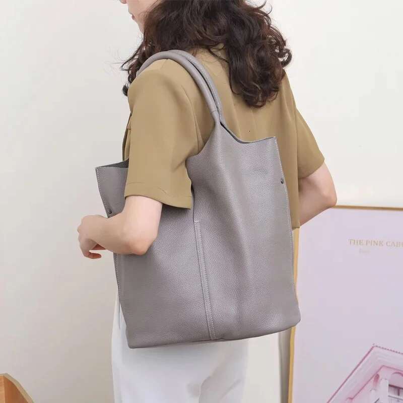 High Quality Designer Bags Genuine Commuter Niche Simple Ladies Soft Leather Tote Shoulder Handbag Large Capacity Bucket Bag Luxury Bag
