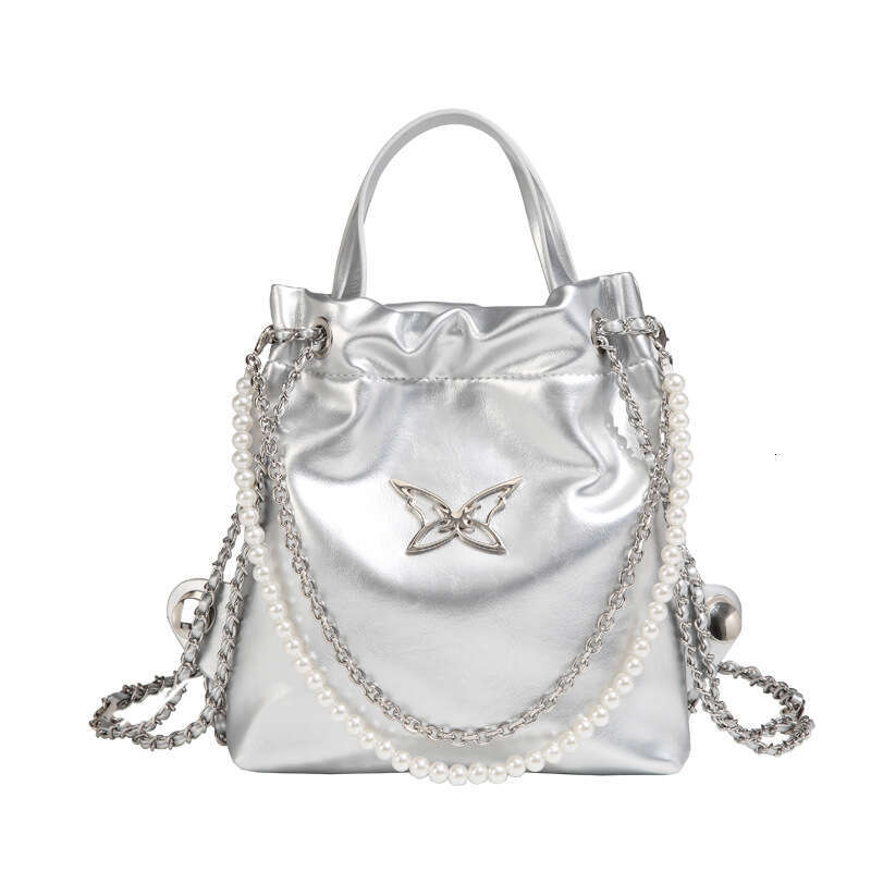 Women's Bags Designer Pearl Butterfly New Small Fragrant Wind Chain Garbage Bag Silver High Quality Handheld Backpack