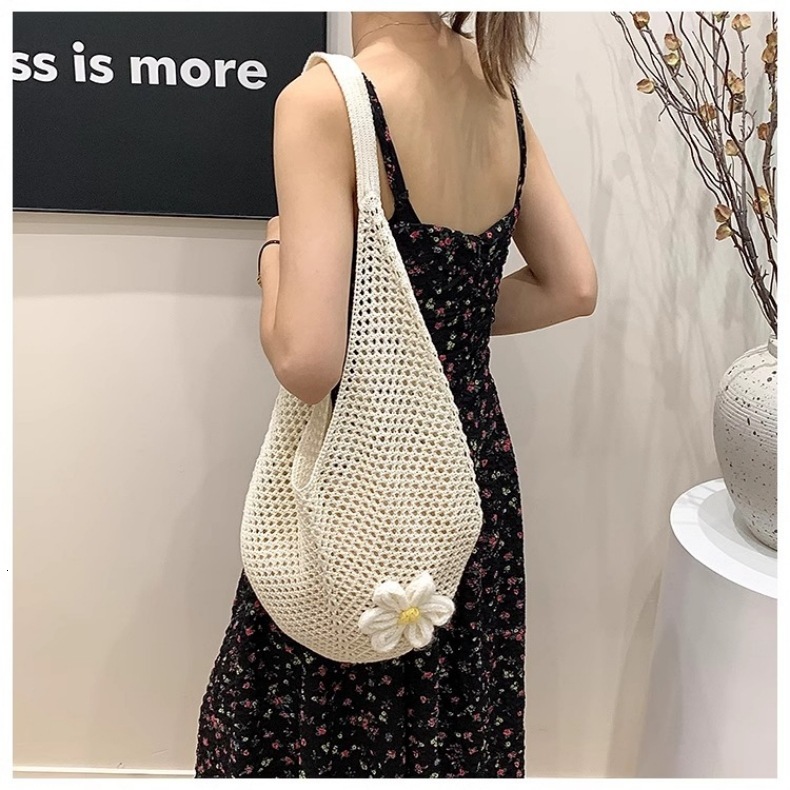 designer bag Summer women's new shoulder large capacity tote beach vacation straw woven loose fit bag