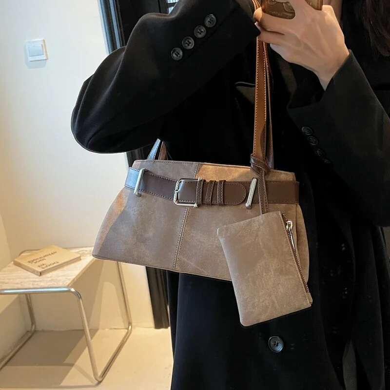 LEFTSIDE Small PU Leather Shoulder Bags For Women 2024 Winter Y2k Trend Female Fashion Underarm Bag Handbags And Purses