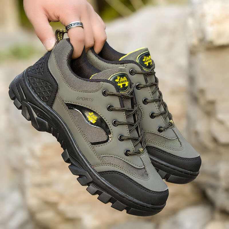Mountaineering tennis fashionable and wear-resistant work casual sports shoes, outdoor labor protection, cold adhesive men's shoes