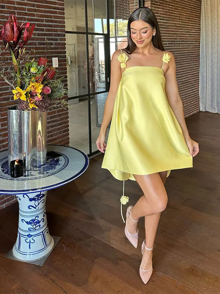 Elegant Yellow 3D Flowers Spaghetti Strap Mini Dress Women Backless ALine Party Dresses Spring Summer Beach Vestidos 250520